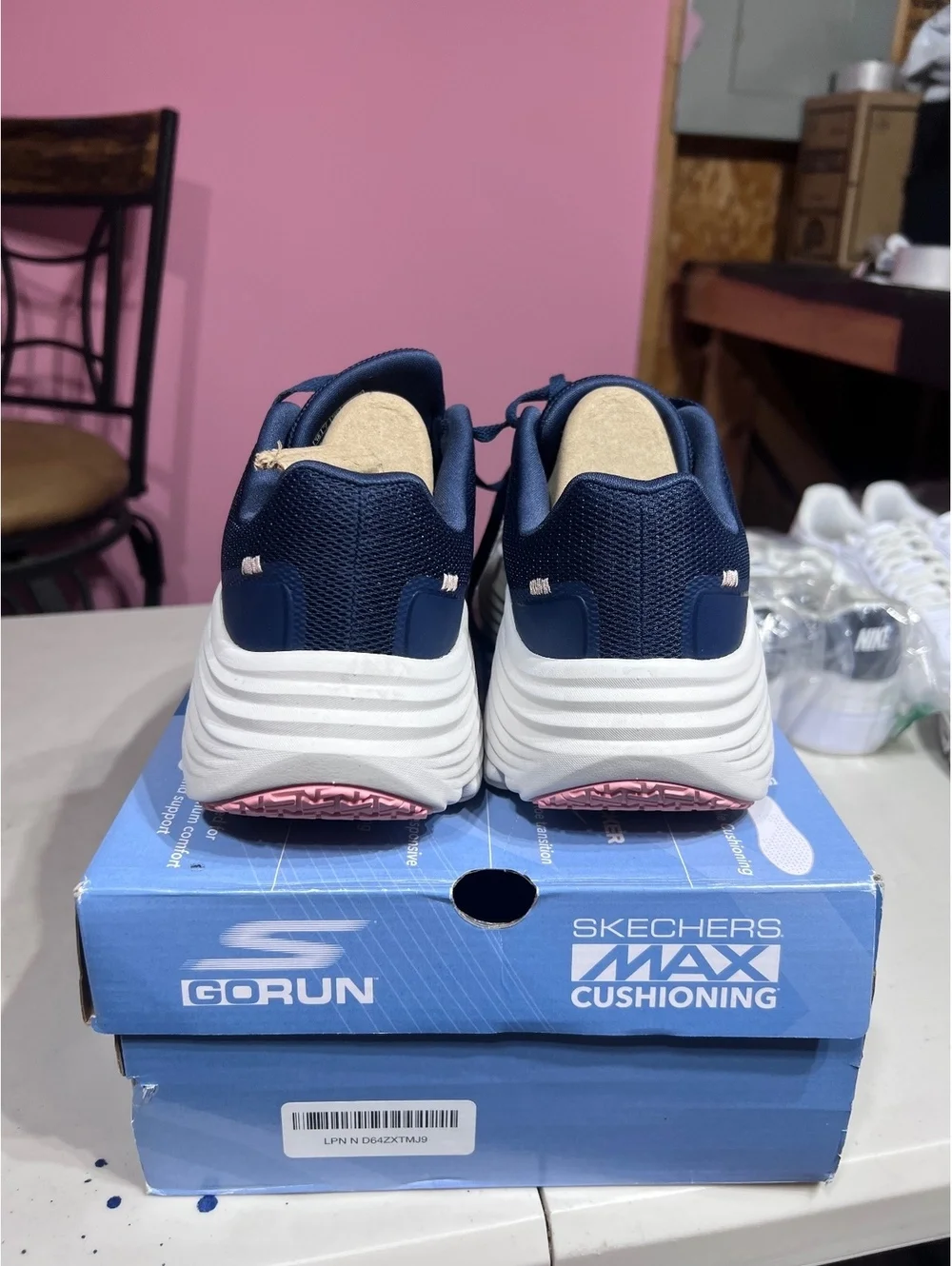 Skechers GOrun Max Cushioning Endeavor Navy Running Shoes US 10